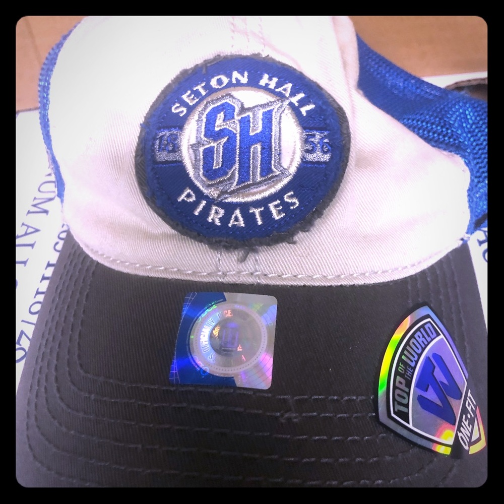Seton hall stretch flex hat new